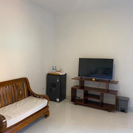 Manis Guest House Seminyak Esterno foto