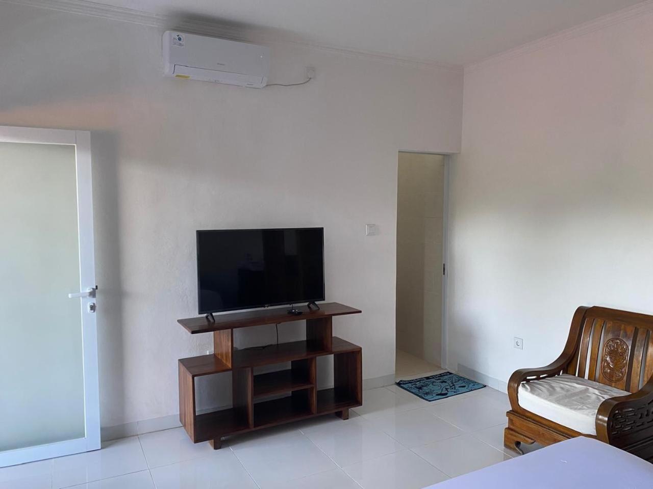 Manis Guest House Seminyak Esterno foto