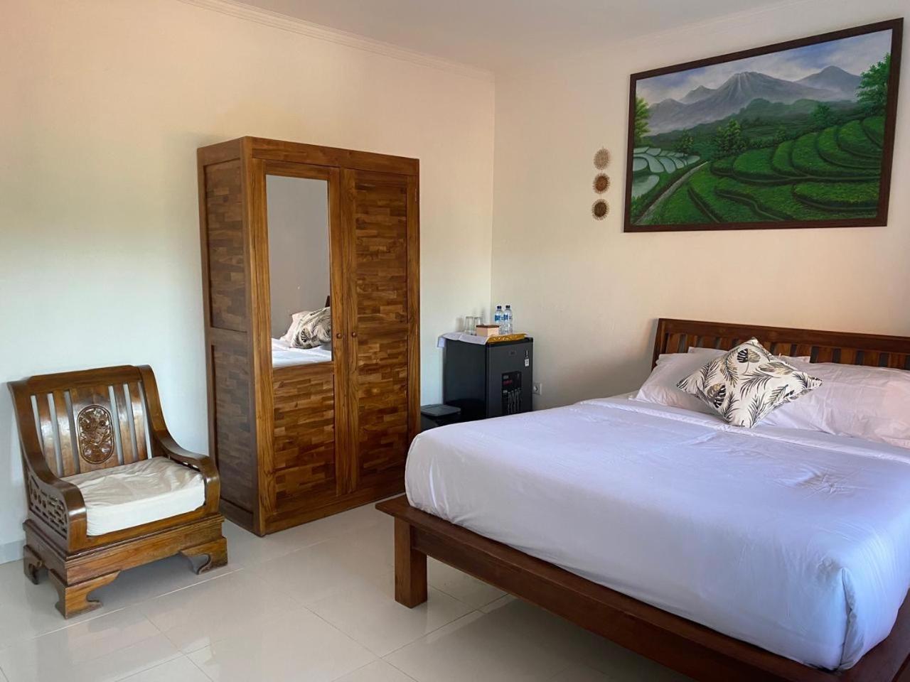 Manis Guest House Seminyak Esterno foto